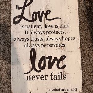 Love Never Fails wallart